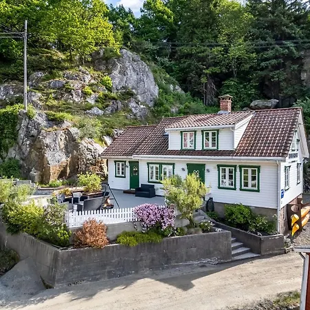 Kongshamn Apartment *