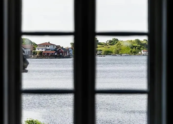 Kongshamn Apartment *