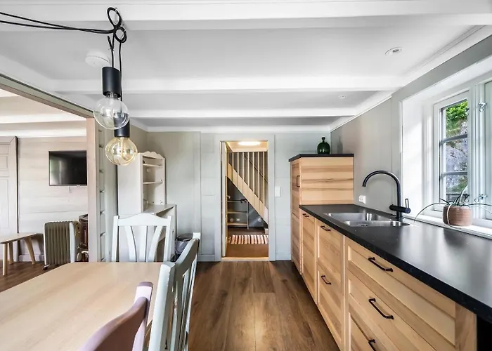 Kongshamn Apartment *