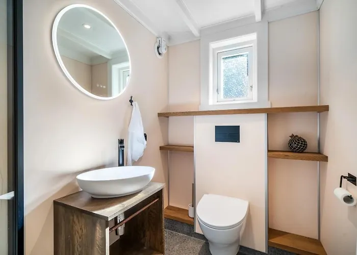Kongshamn Apartment *